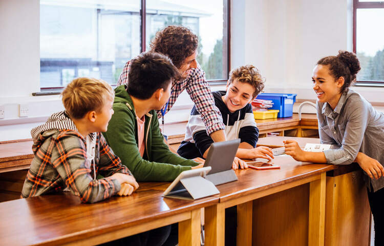 Featured image of post Imagem De Alunos Na Sala De Aula : Este artigo é destinado aos alunos.