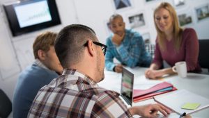 discutindo a mudança do sistema de gestão acadêmica