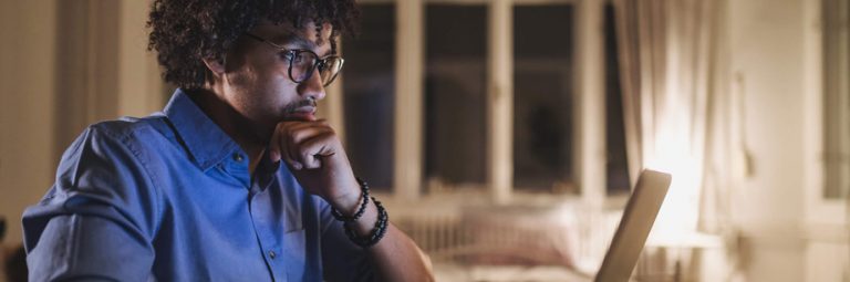Leia mais sobre o artigo Mestrado e doutorado a distância: entenda como vai funcionar
