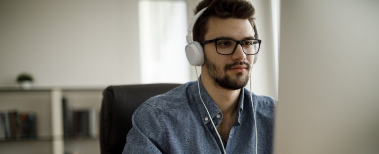 Leia mais sobre o artigo Entenda como a tecnologia educacional contribuirá para a adaptação do ensino