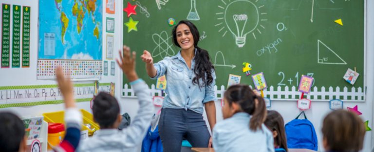 Leia mais sobre o artigo Quadro de horário escolar: aprenda como montá-lo de forma eficiente