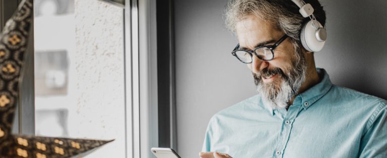 Leia mais sobre o artigo Quais são os 9 principais podcasts para educadores em 2021?