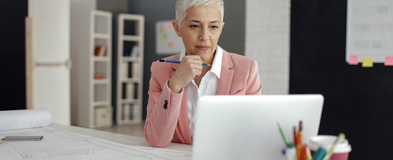 Leia mais sobre o artigo Saiba como reduzir a inadimplência com o pagamento recorrente