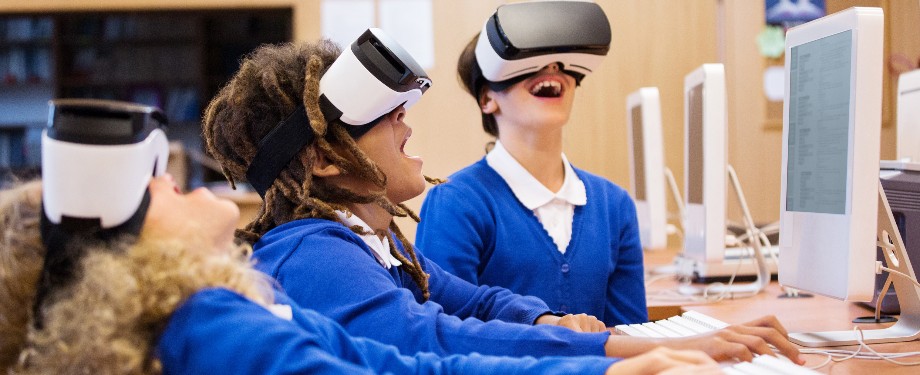 Leia mais sobre o artigo Tecnologia da informação e educação: veja os principais usos!